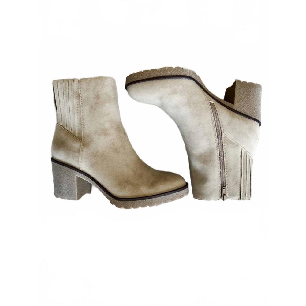 NEW MIA SHOES women's harlow boot in sand